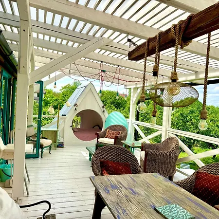 Bohemian Eco Kisapati